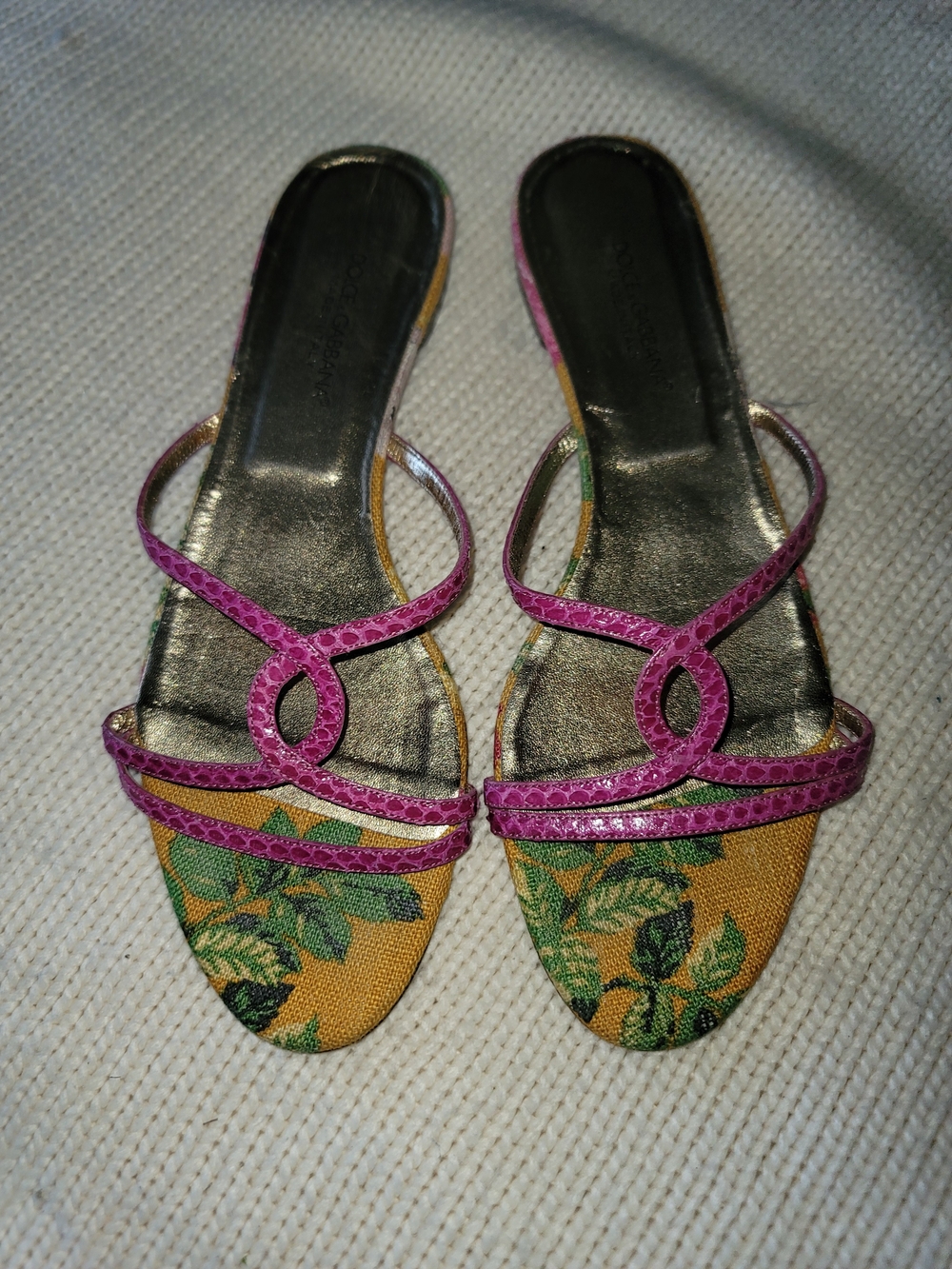 Dolce & Gabbana Vero Cuoio Made Italy Pink Strappy Floral Slide Sandals